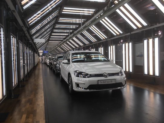 In this picture the first in Dresden manufactured eGolf rolls off the production line. Photo: Stephan Hoenigschmid